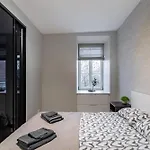 Apartment With Jacuzzi, Old Town *