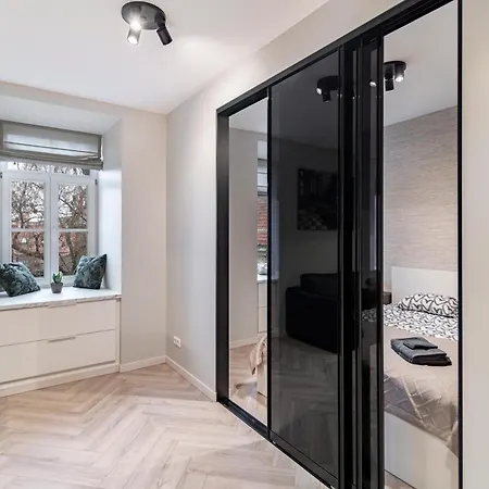 Apartment With Jacuzzi, Old Town