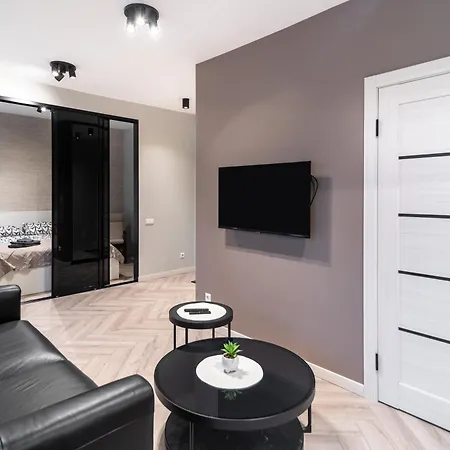 Apartment With Jacuzzi, Old Town