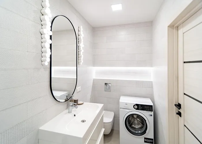 With Jacuzzi, Old Town Apartman